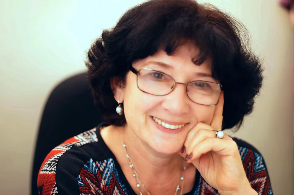 482d8b_062af00e41344d69a7ffa60671925092